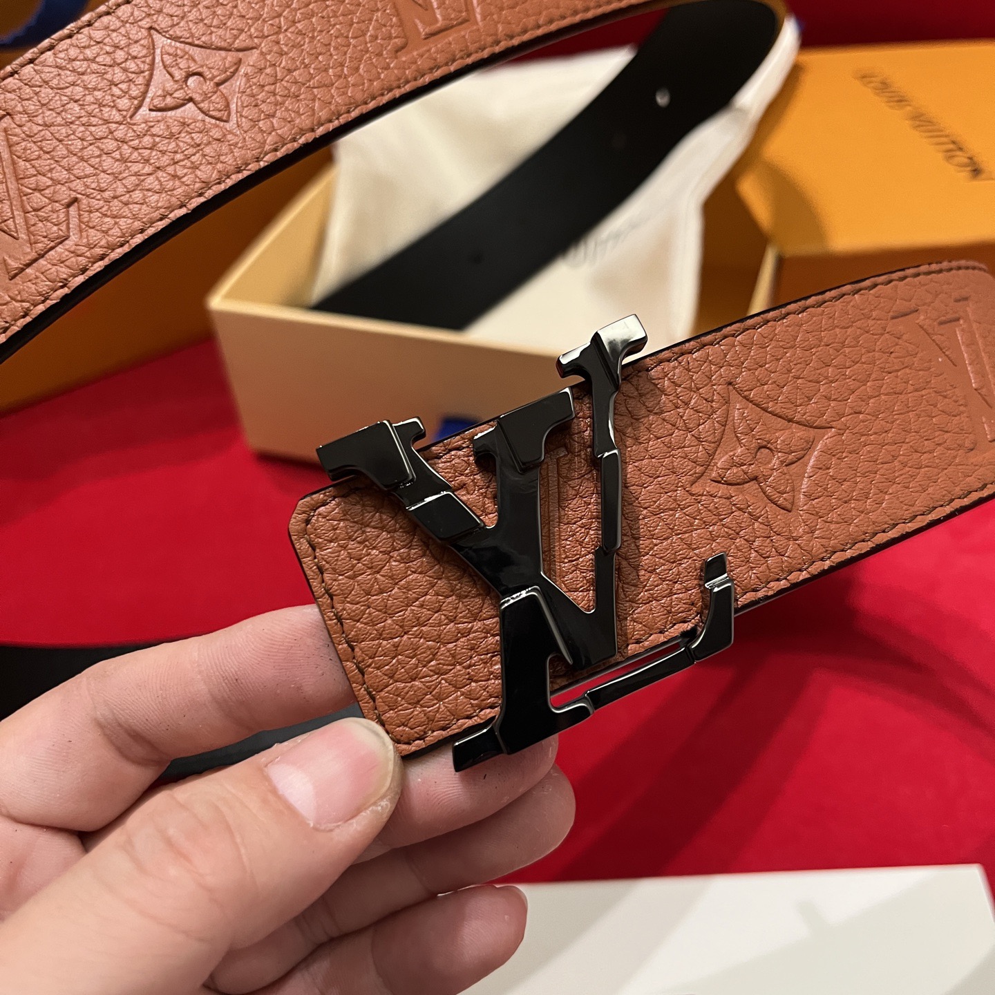 Louis Vuitton 루이비통 루이 비통 토고 패턴 소가죽 남성 벨트 9