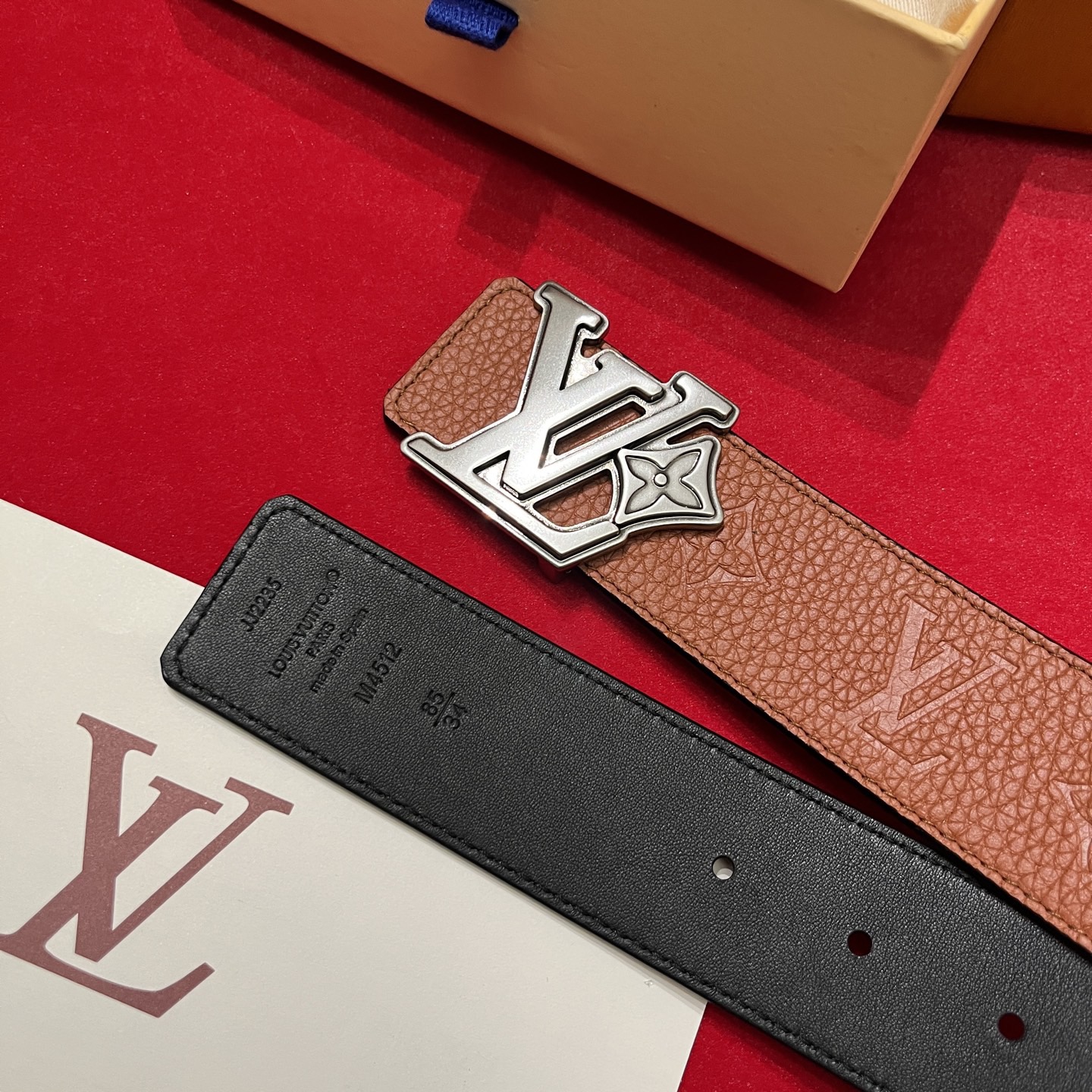 Louis Vuitton 루이비통 루이 비통 토고 패턴 소가죽 남성 벨트 4