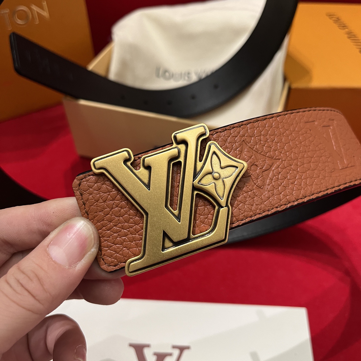 Louis Vuitton 루이비통 루이 비통 토고 패턴 소가죽 남성 벨트 9