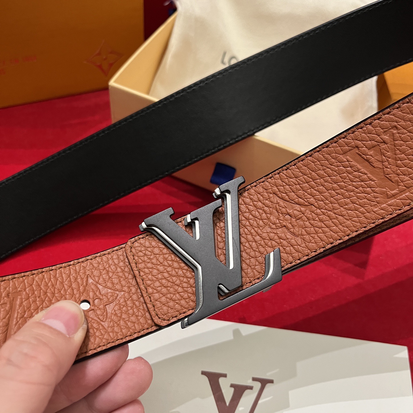 Louis Vuitton 루이비통 루이 비통 토고 패턴 소가죽 남성 벨트 8