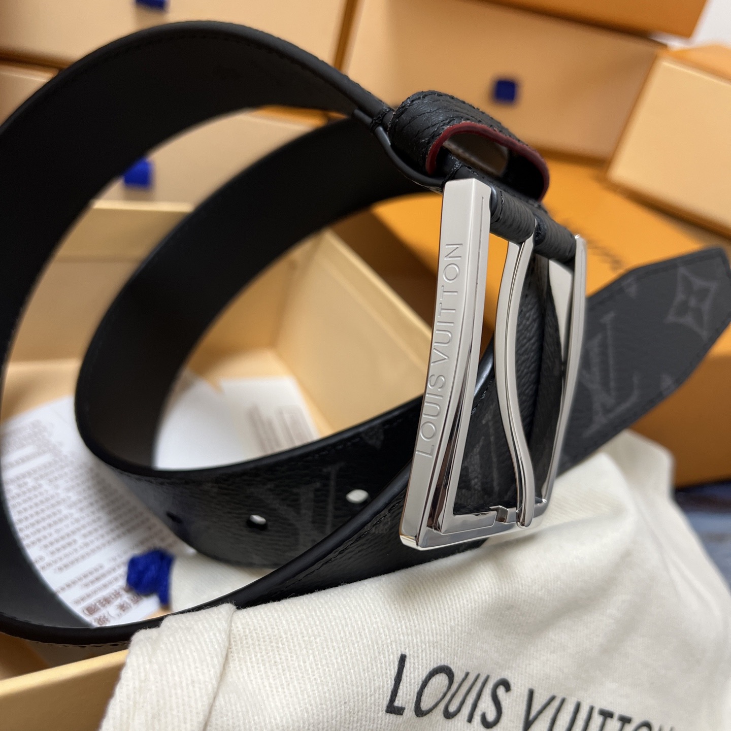 LOUIS VUITTON 루이비통 루이 비통 남성 모노그램 가죽 벨트 6