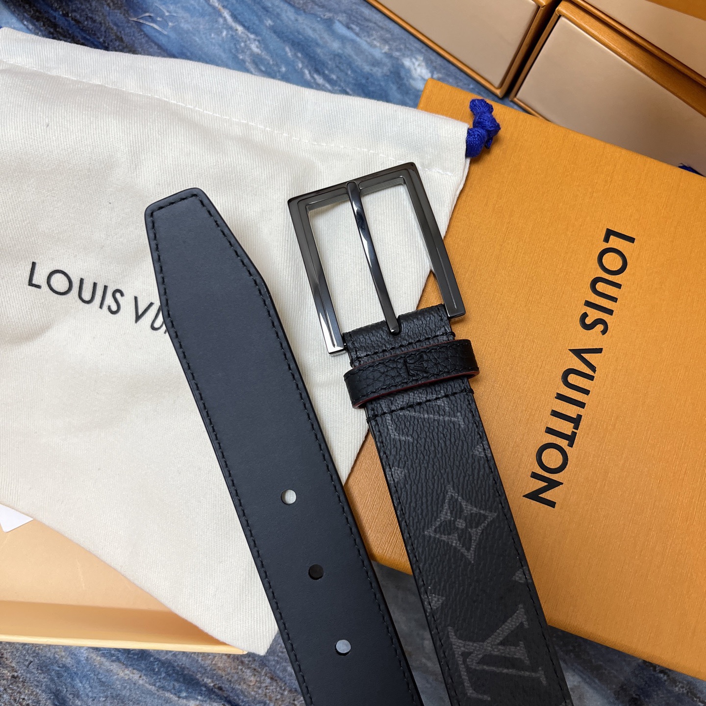LOUIS VUITTON 루이비통 루이 비통 남성 모노그램 가죽 벨트 5