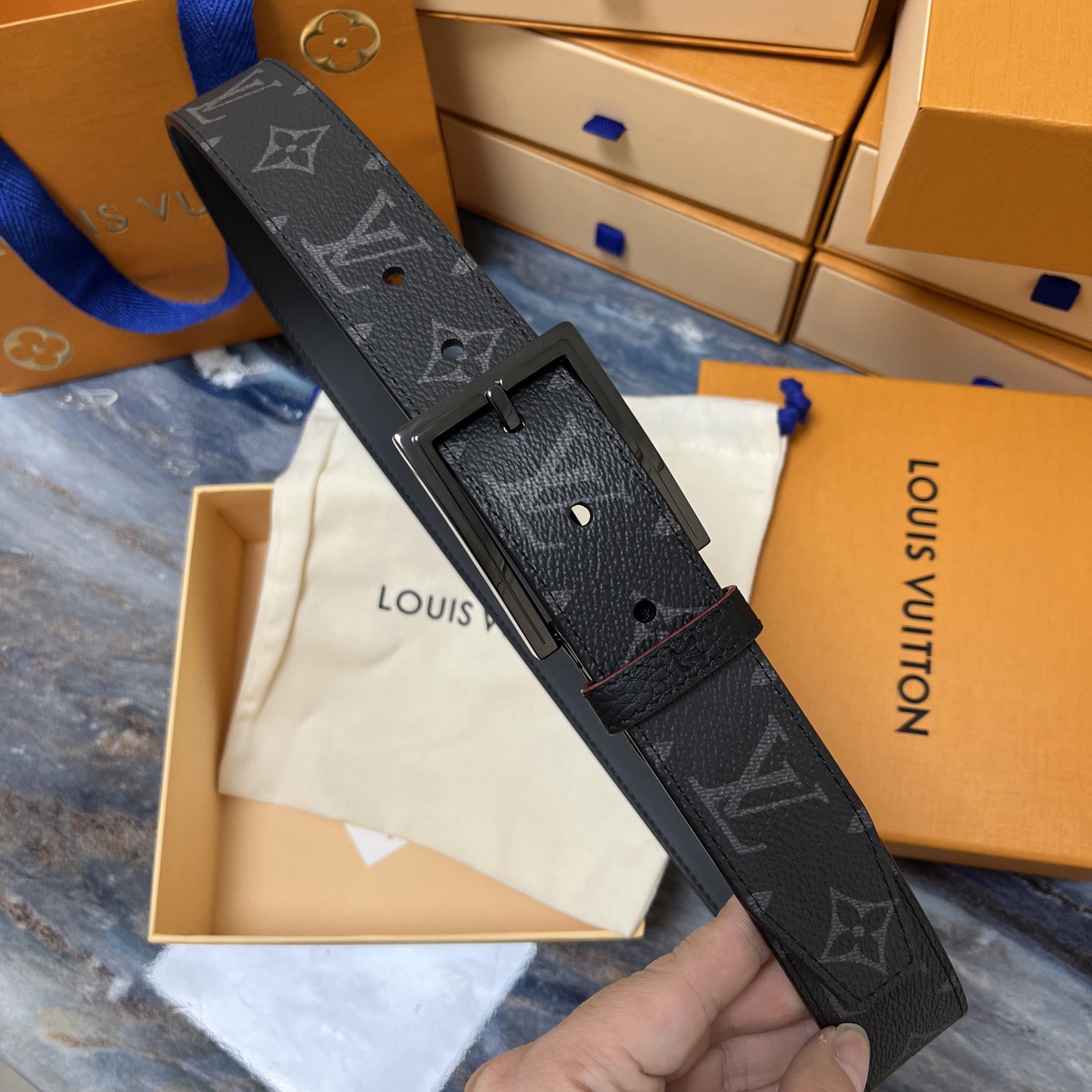 LOUIS VUITTON 루이비통 루이 비통 남성 모노그램 가죽 벨트 7