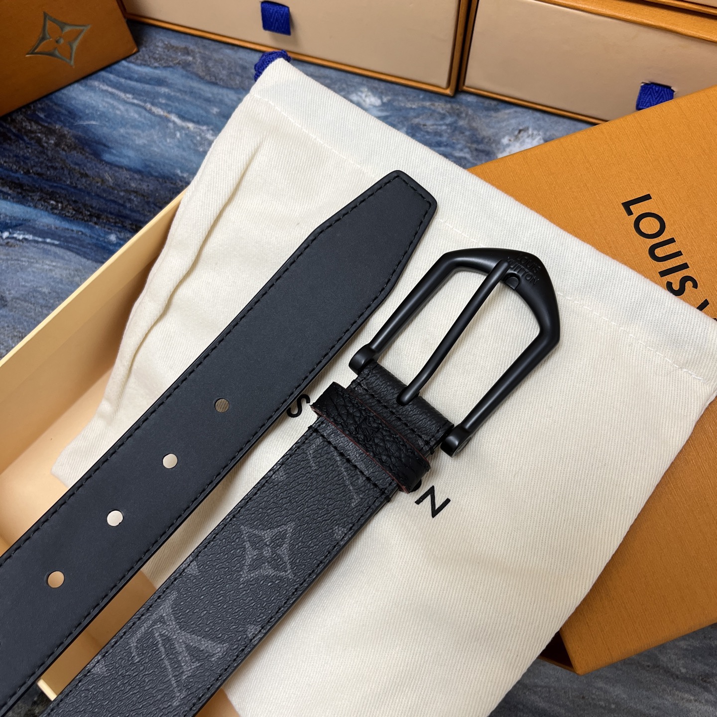 LOUIS VUITTON 루이비통 루이 비통 남성 모노그램 가죽 벨트 6