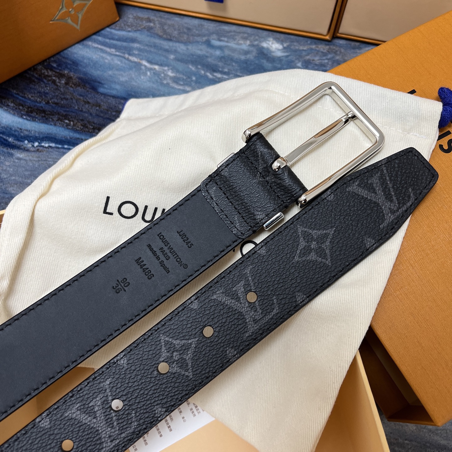 LOUIS VUITTON 루이비통 루이 비통 남성 모노그램 가죽 벨트 7