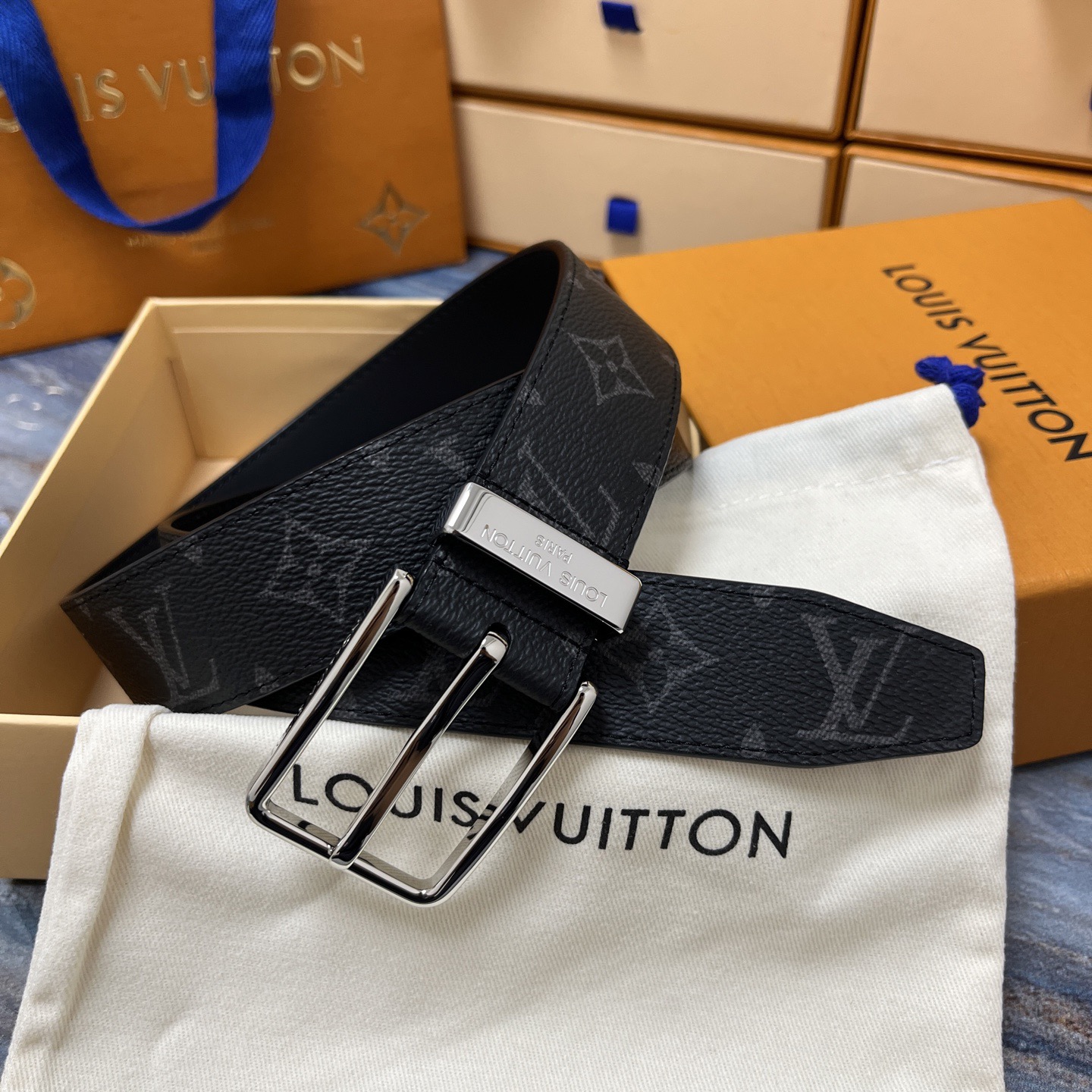 LOUIS VUITTON 루이비통 루이 비통 남성 모노그램 가죽 벨트 8