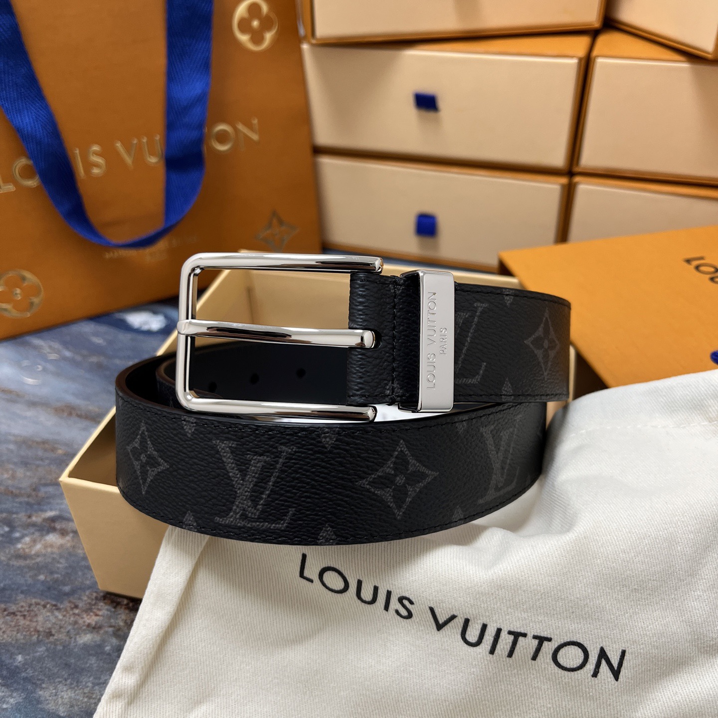 LOUIS VUITTON 루이비통 루이 비통 남성 모노그램 가죽 벨트 9