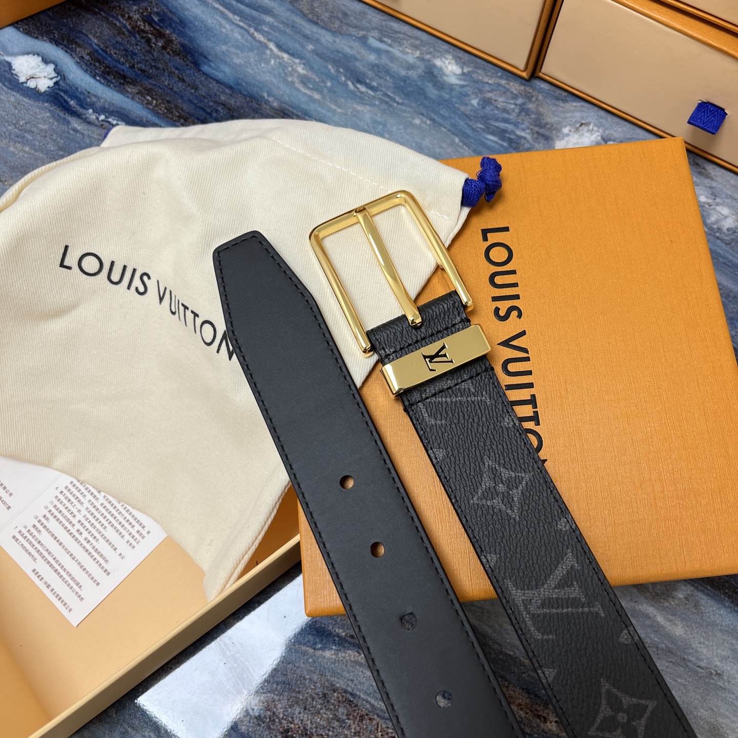 LOUIS VUITTON 루이비통 루이 비통 남성 모노그램 가죽 벨트 6