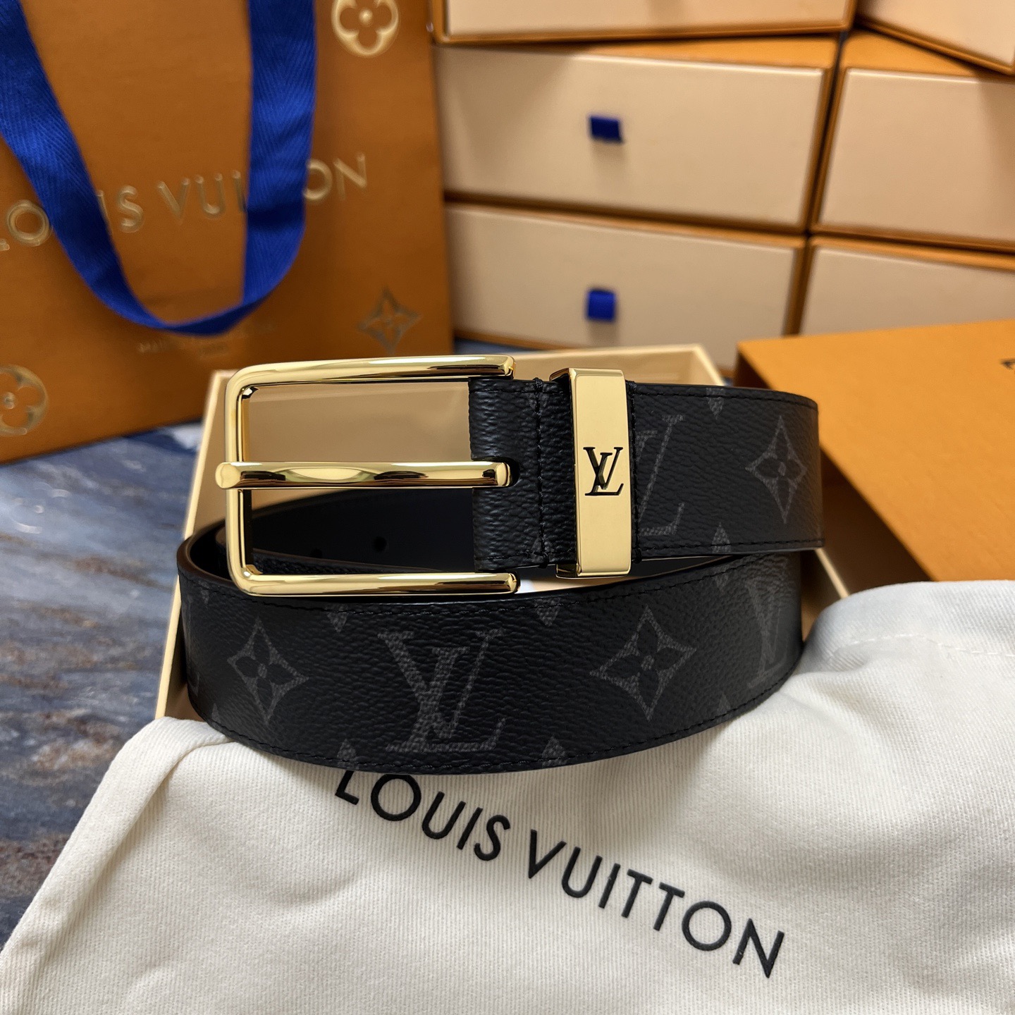 LOUIS VUITTON 루이비통 루이 비통 남성 모노그램 가죽 벨트 9