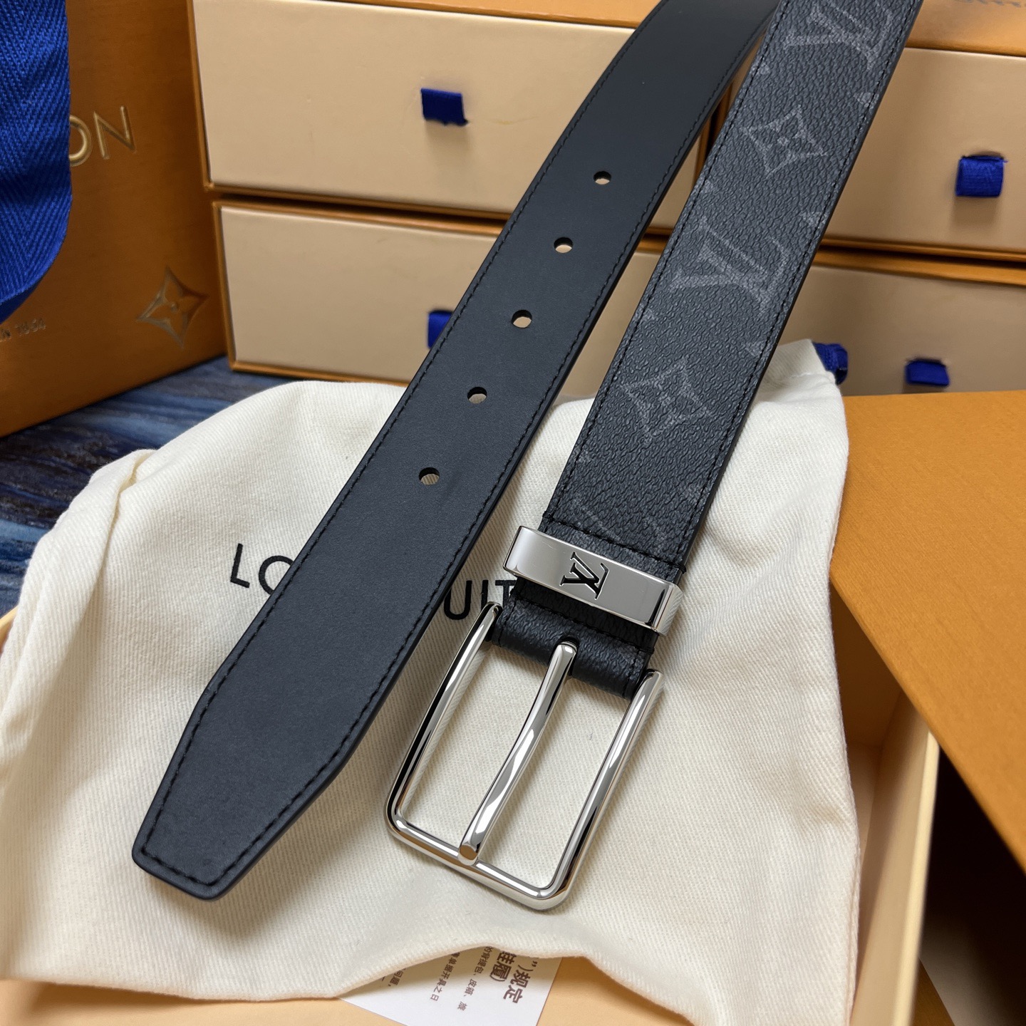 LOUIS VUITTON 루이비통 루이 비통 남성 모노그램 가죽 벨트 8