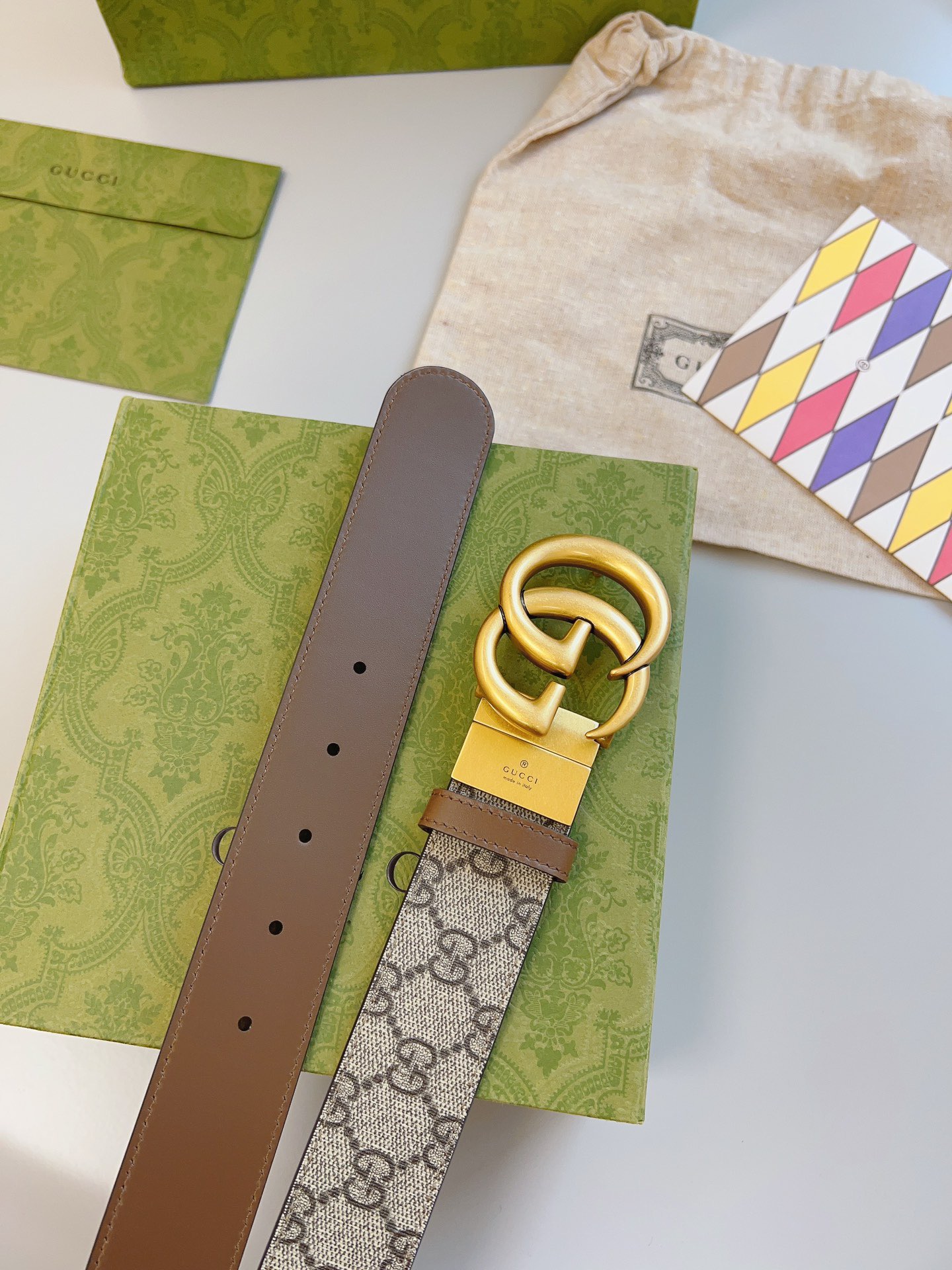 LOUIS VUITTON 루이비통 마르끄 루이비통 뎁세 회색 자수 로고 맨투맨 11