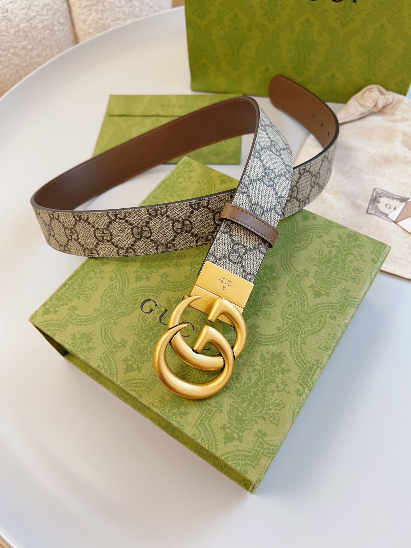 LOUIS VUITTON 루이비통 마르끄 루이비통 뎁세 회색 자수 로고 맨투맨 12