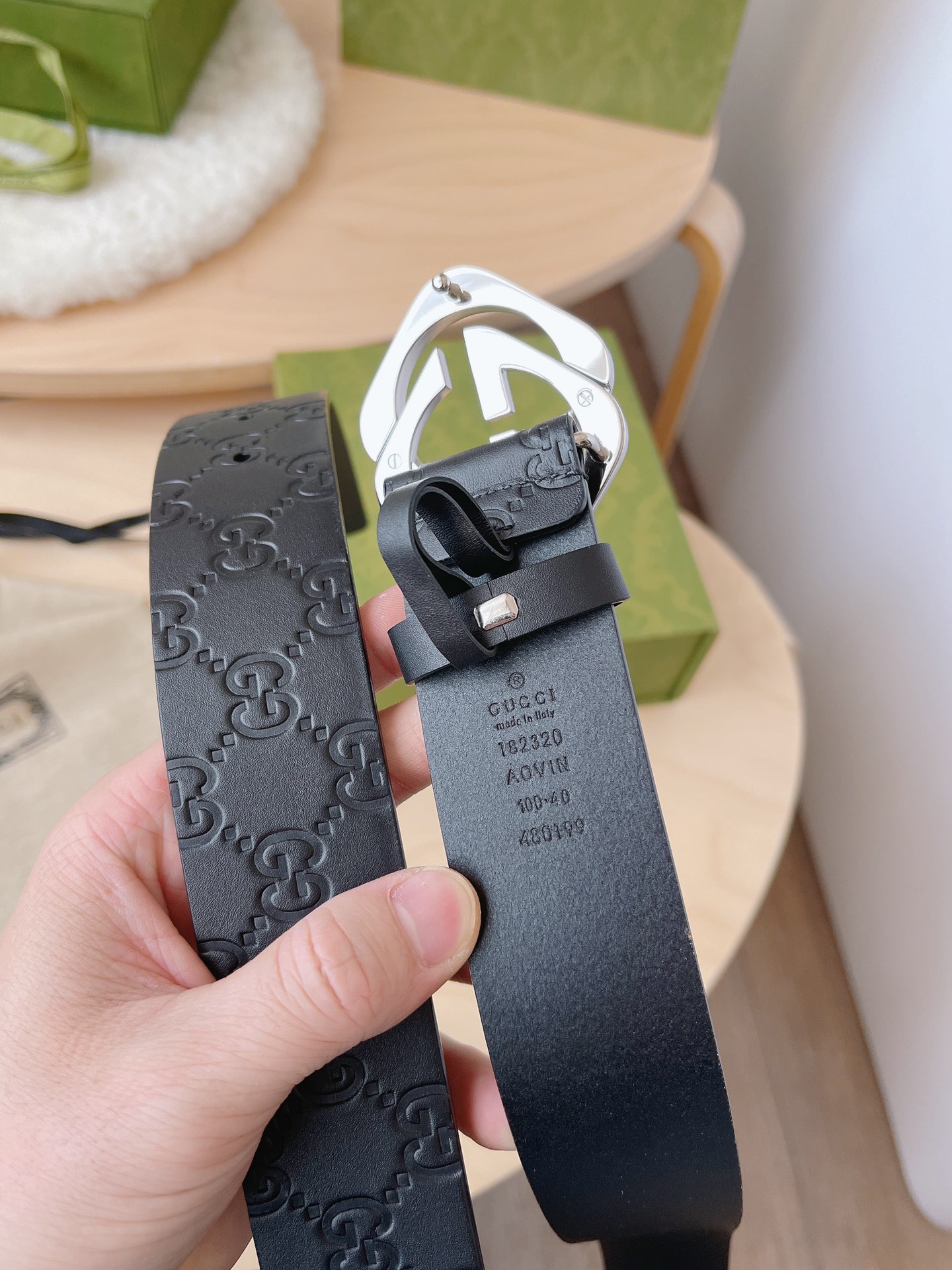 Dior 디올 퀼팅 퍼 라운드넥 가디건 4