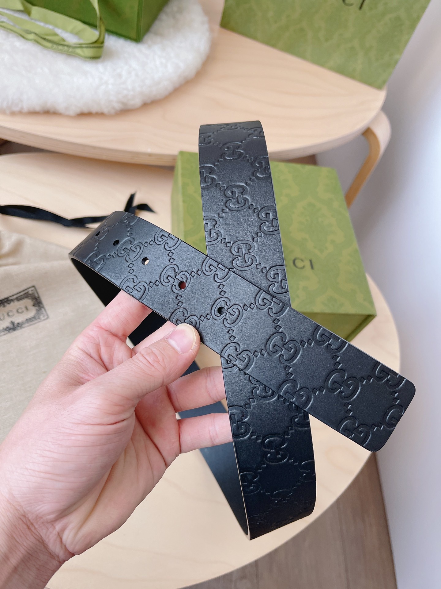 Dior 디올 퀼팅 퍼 라운드넥 가디건 5