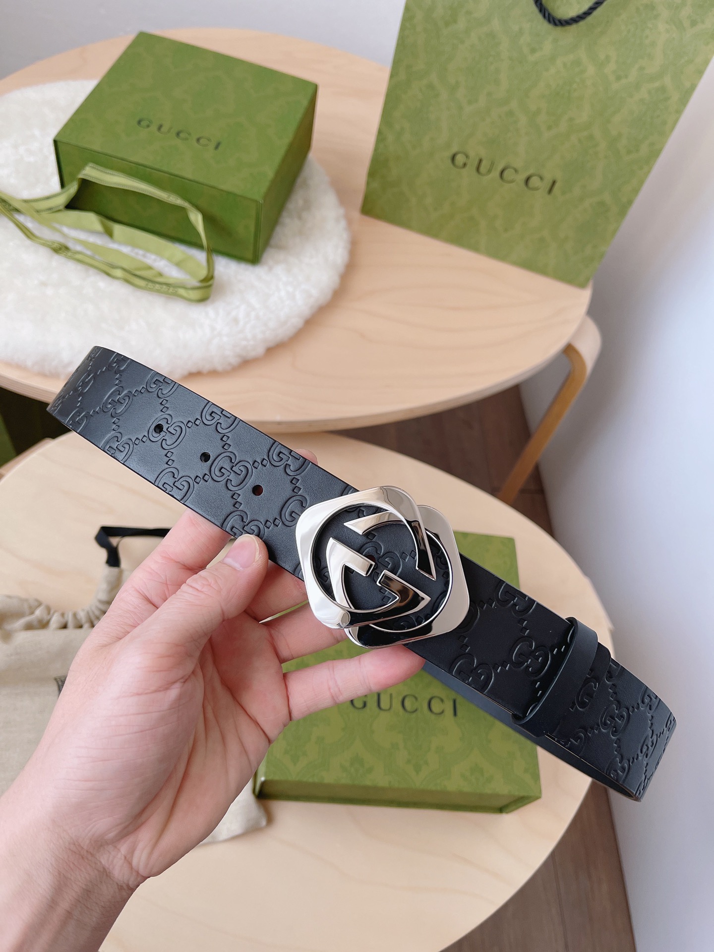 Dior 디올 퀼팅 퍼 라운드넥 가디건 6