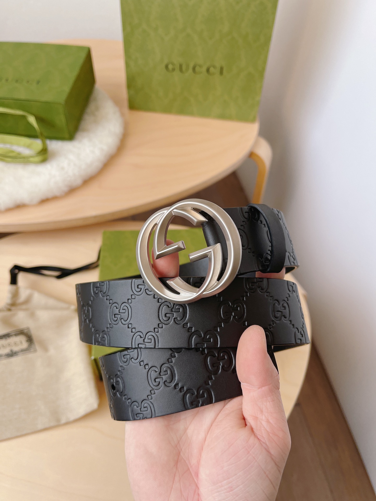 Dior 디올 퀼팅 퍼 라운드넥 가디건 10