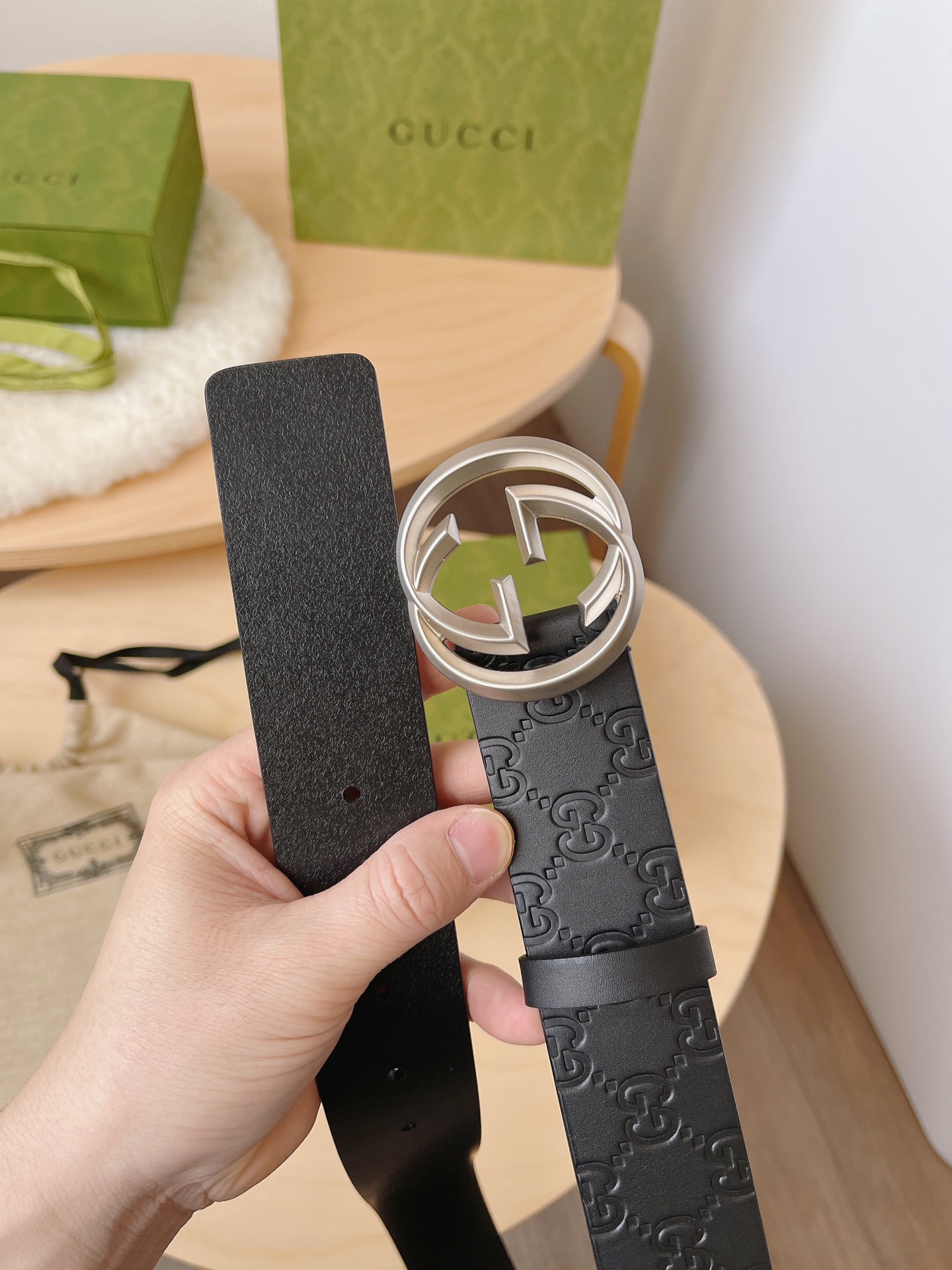 Dior 디올 퀼팅 퍼 라운드넥 가디건 11