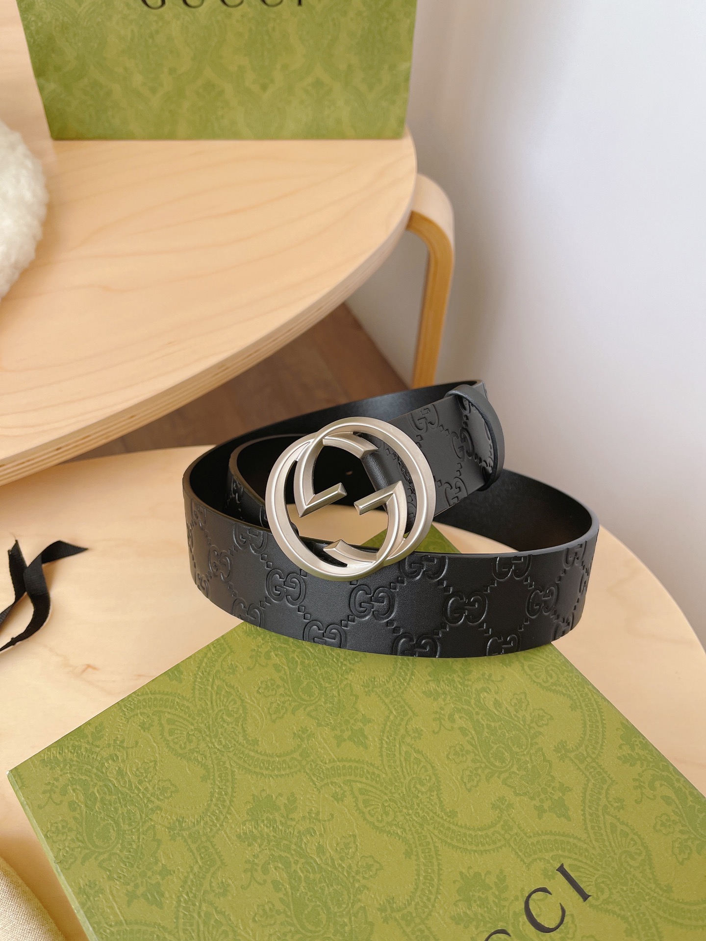 Dior 디올 퀼팅 퍼 라운드넥 가디건 17