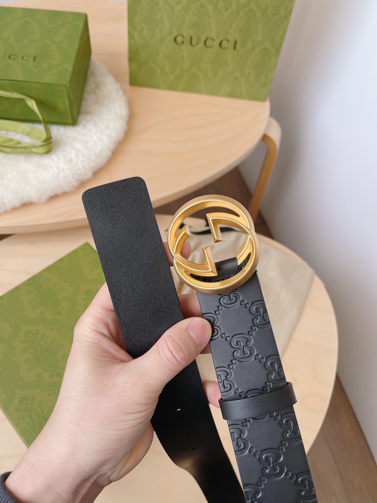 Dior 디올 퀼팅 퍼 라운드넥 가디건 18