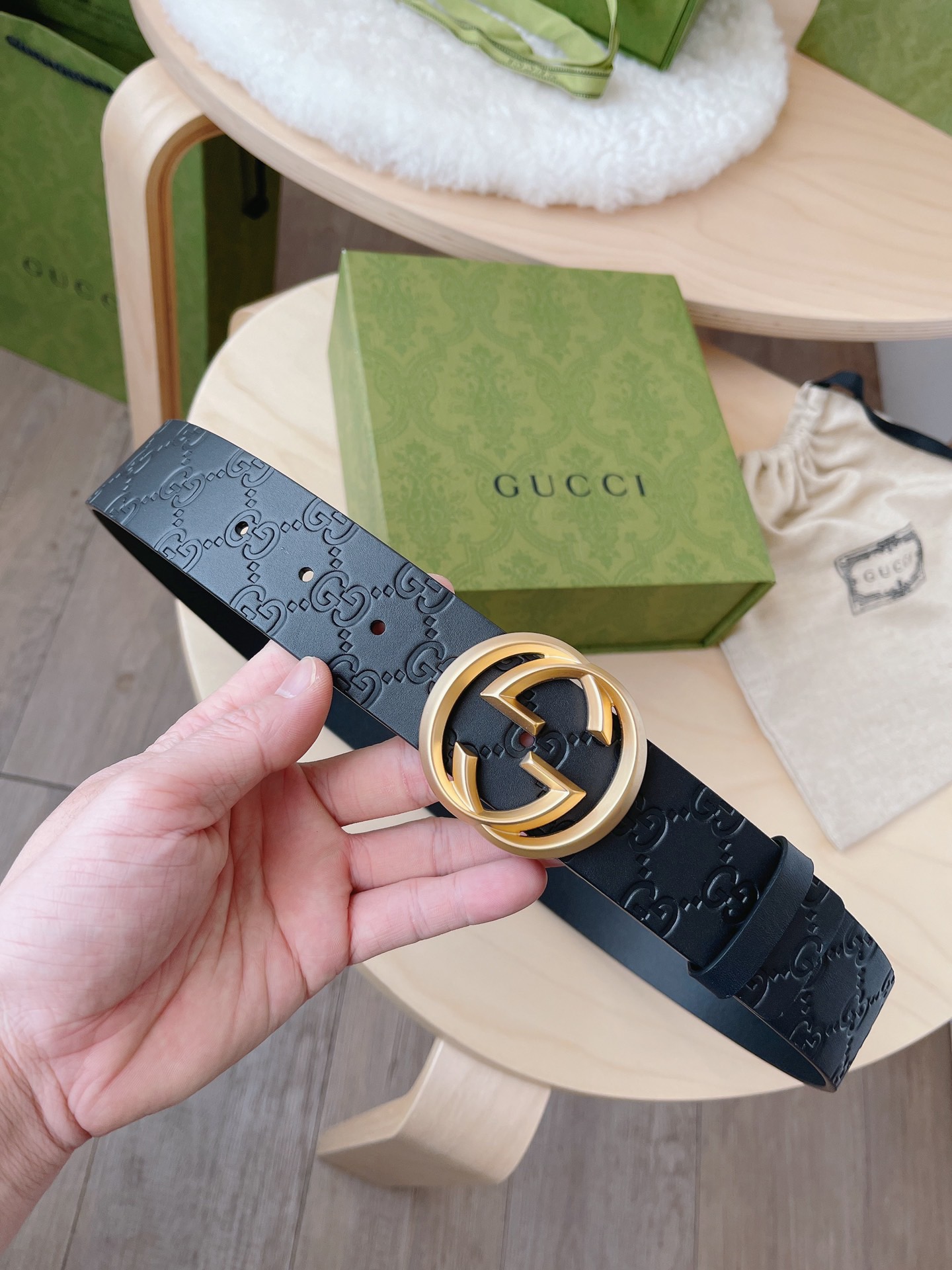 Dior 디올 퀼팅 퍼 라운드넥 가디건 20