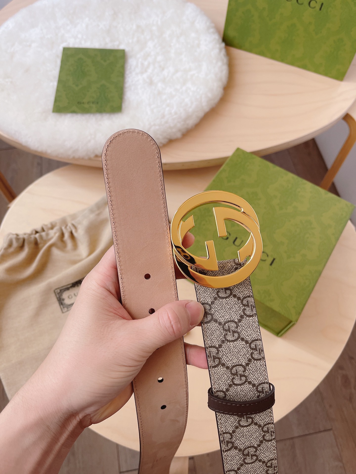 LOUIS VUITTON 루이비통 Monogram Heritage 양면 후드 니트 14