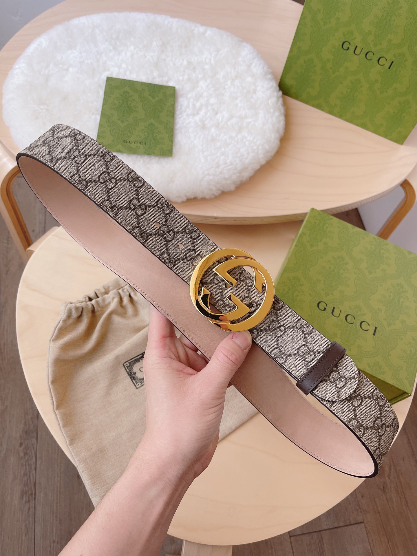 LOUIS VUITTON 루이비통 Monogram Heritage 양면 후드 니트 17