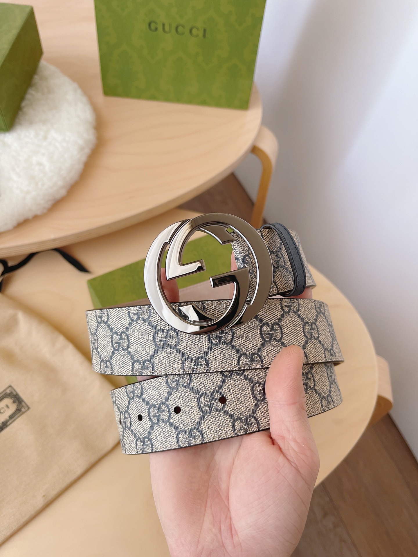 Dior 디올 양모 혼방 자카드 니트 스웨터 8