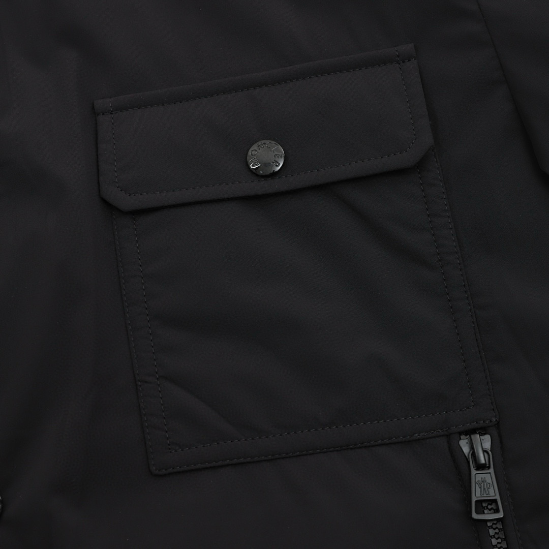 LOUIS VUITTON 루이비통 온감 블랙 테크놀로지 체온변색 다운패딩 11