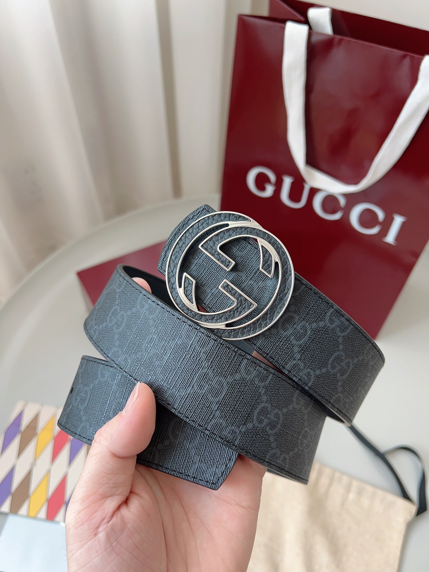 LOUIS VUITTON 루이비통 온감 블랙 테크놀로지 체온변색 다운패딩 14