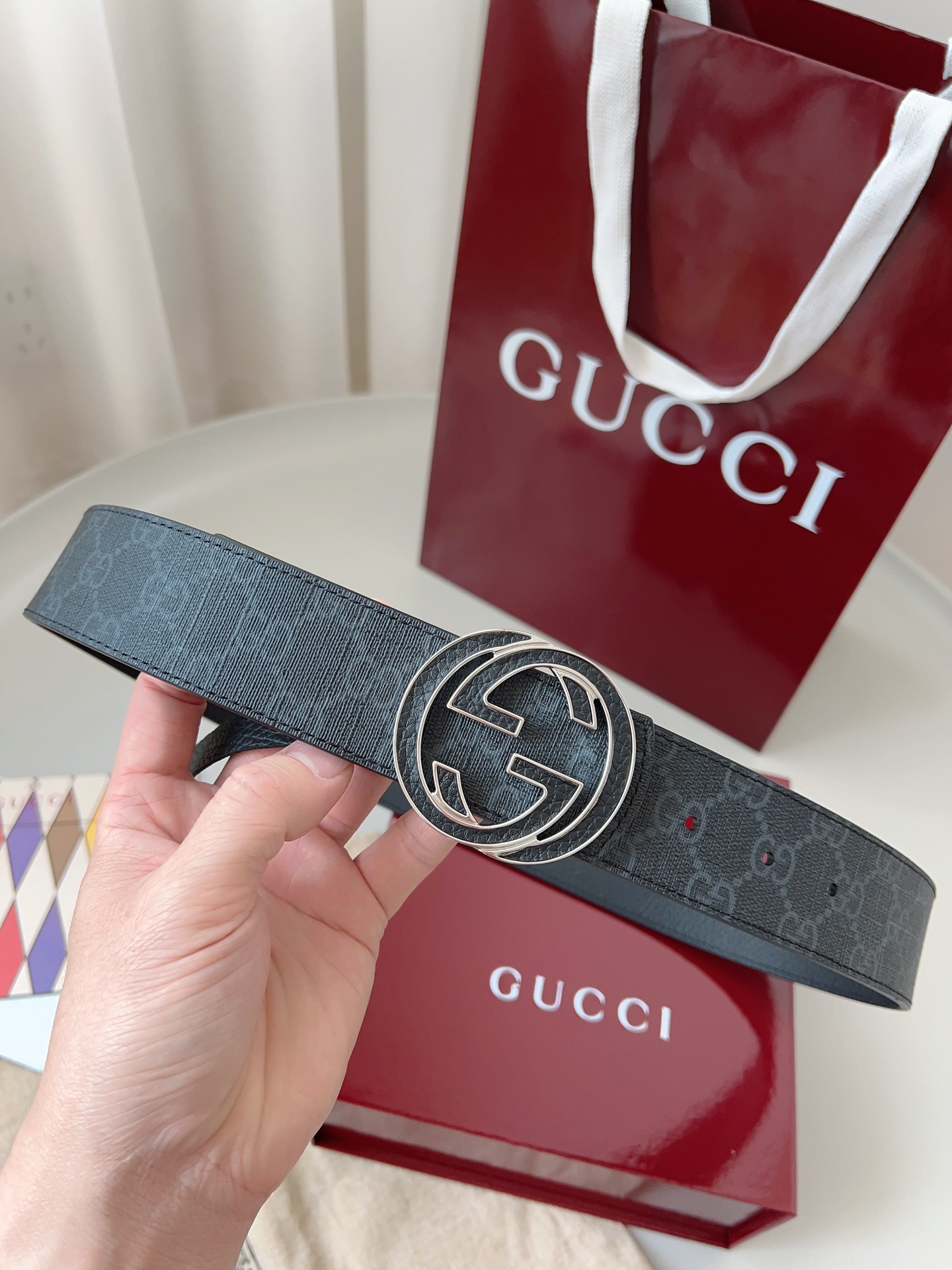 LOUIS VUITTON 루이비통 온감 블랙 테크놀로지 체온변색 다운패딩 18