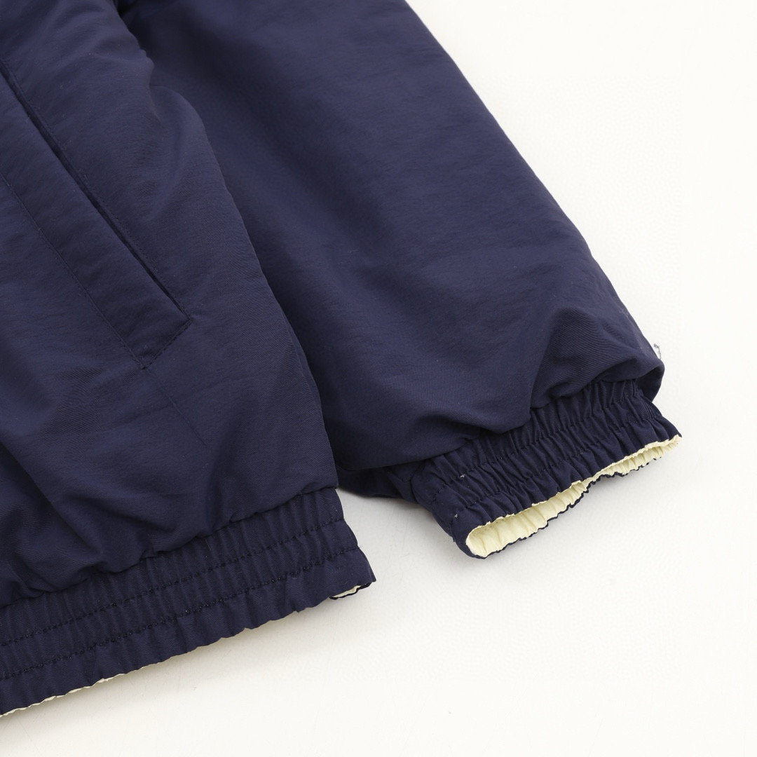 Dior 디올 ‘투알 드 주이’ 애니멀 자카드 반팔 니트 1