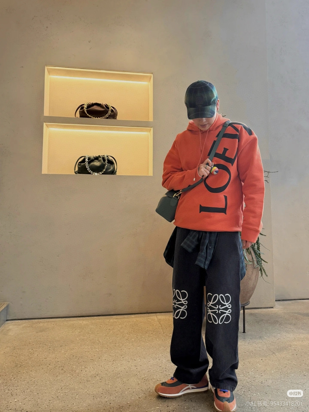 LOUIS VUITTON 루이비통 다미에 모노그램 패치워크 코튼 반팔 티셔츠 4