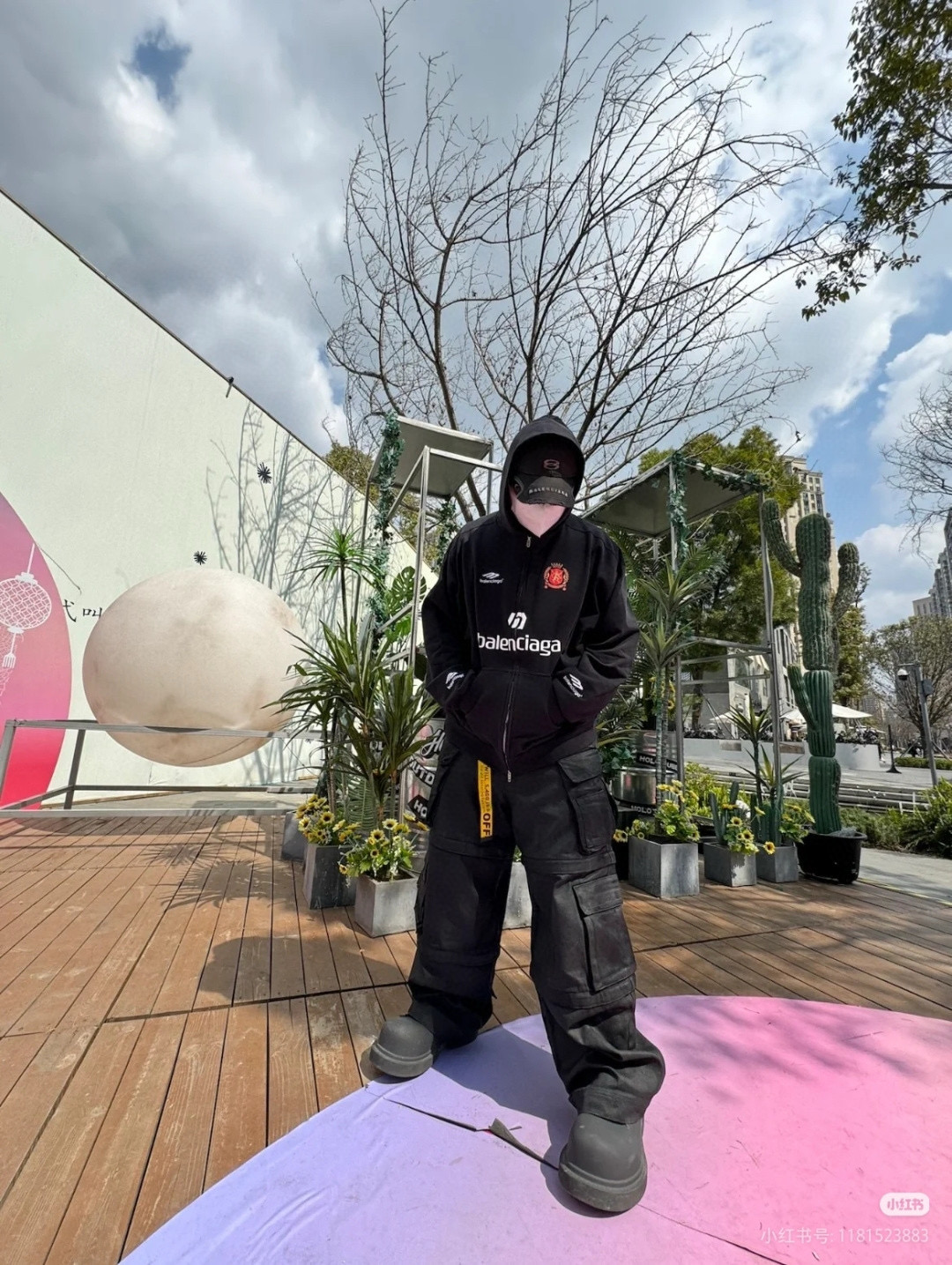 BURBERRY 버버리 클래식 체크 오버핏 라운드 니트 스웨터 8