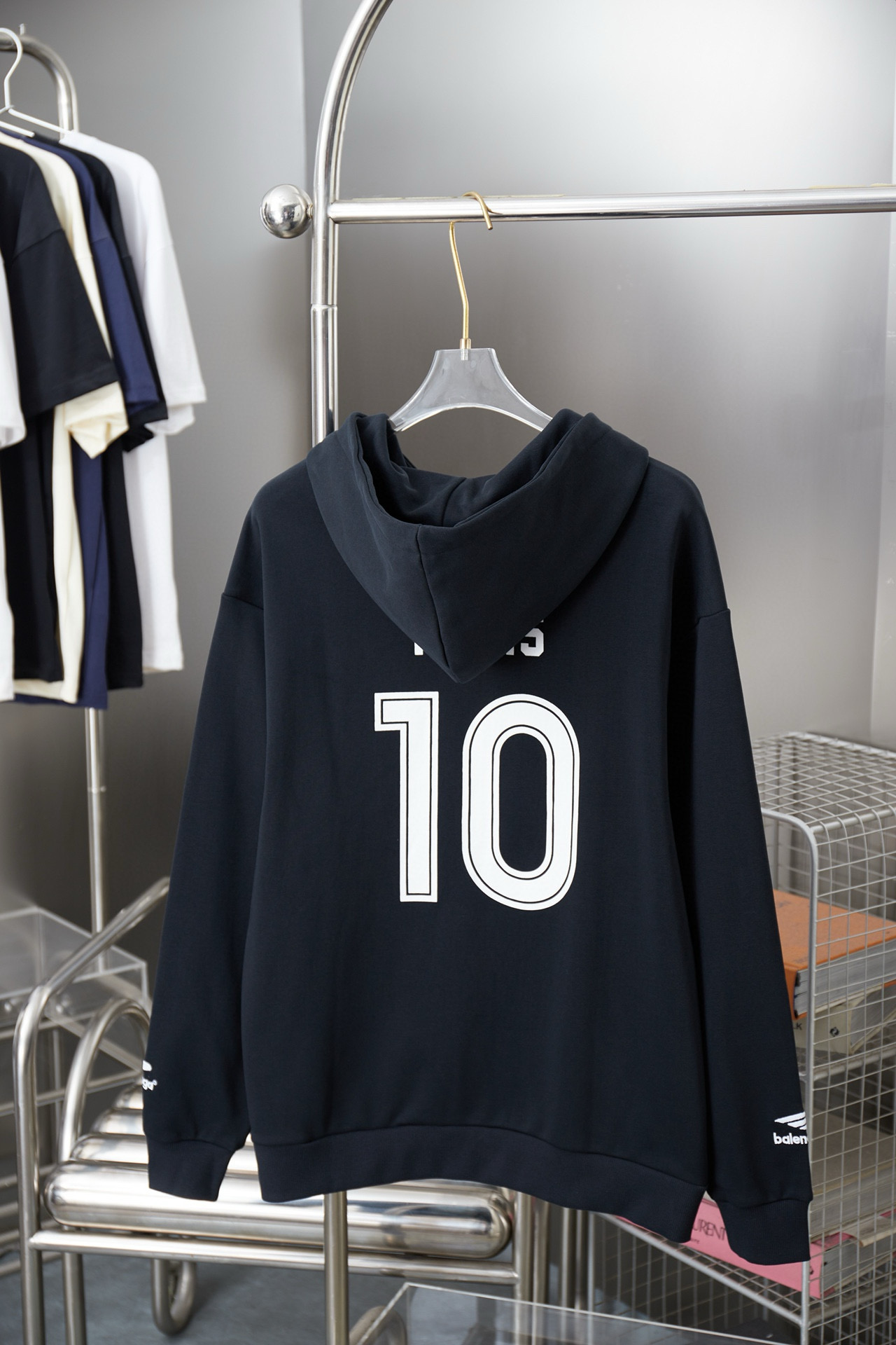 BURBERRY 버버리 클래식 체크 오버핏 라운드 니트 스웨터 15