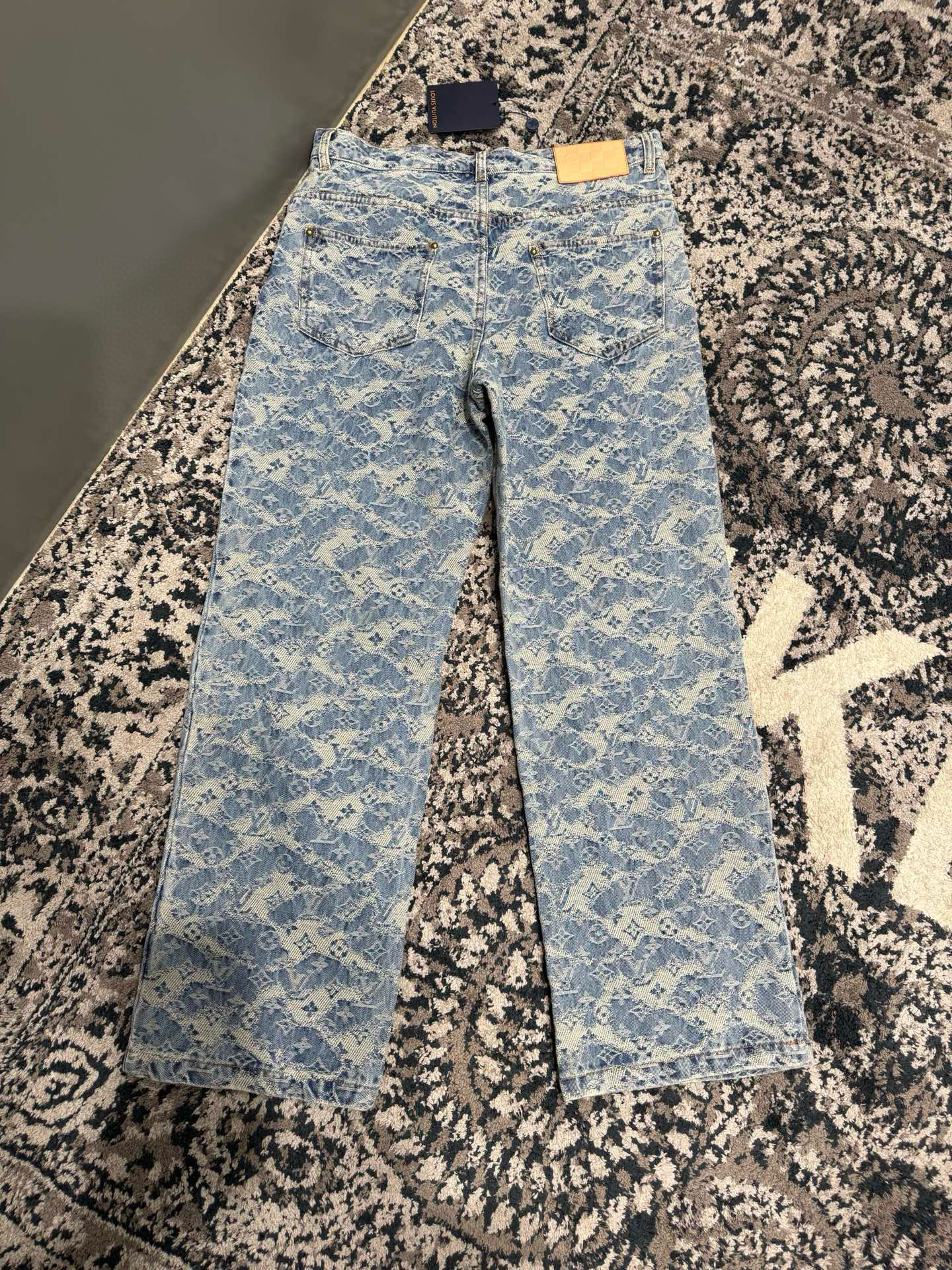 FENDI 펜디 FF 안감 디테일 블랙 와이드핏 자켓 15