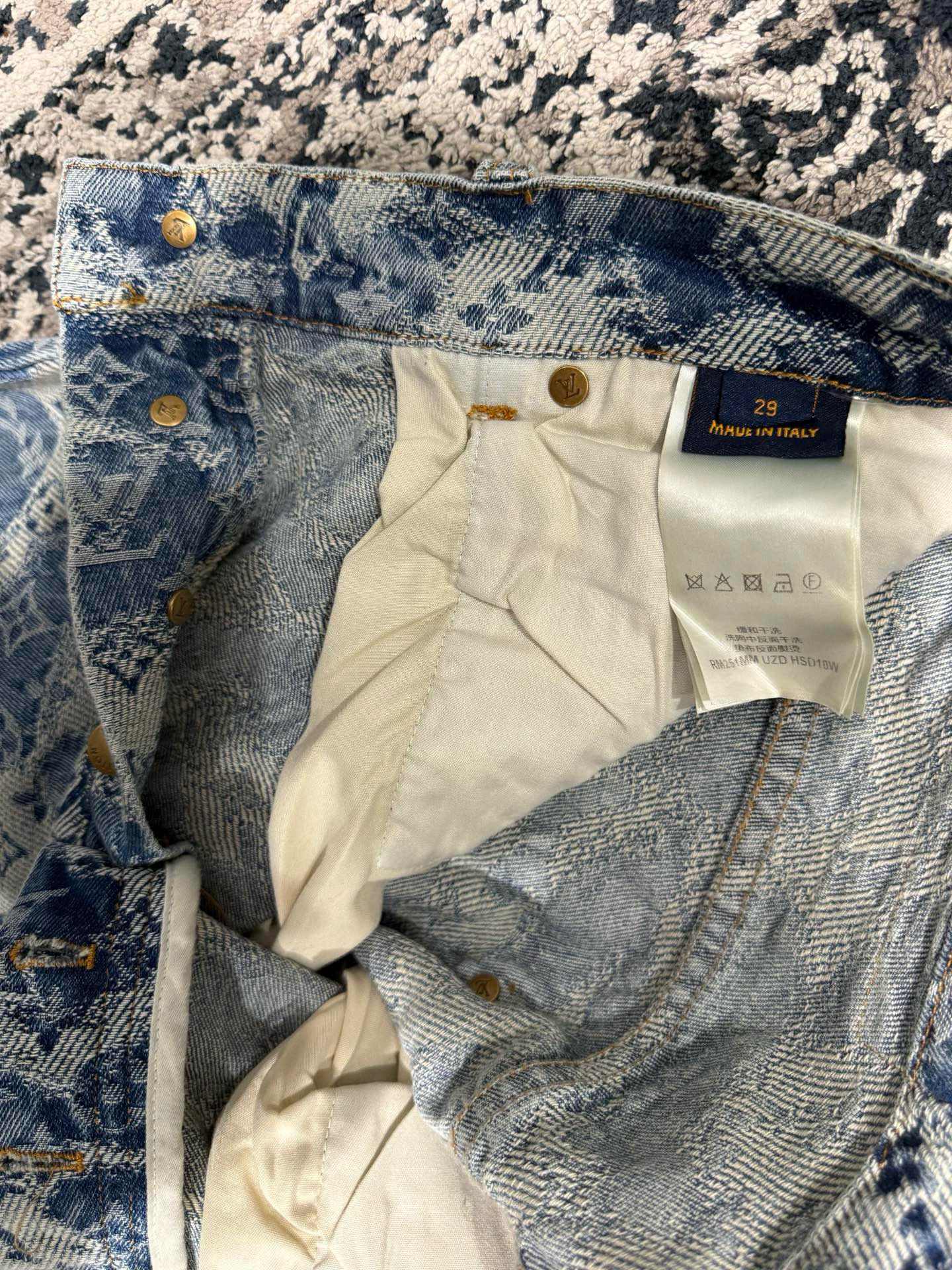 FENDI 펜디 FF 안감 디테일 블랙 와이드핏 자켓 19