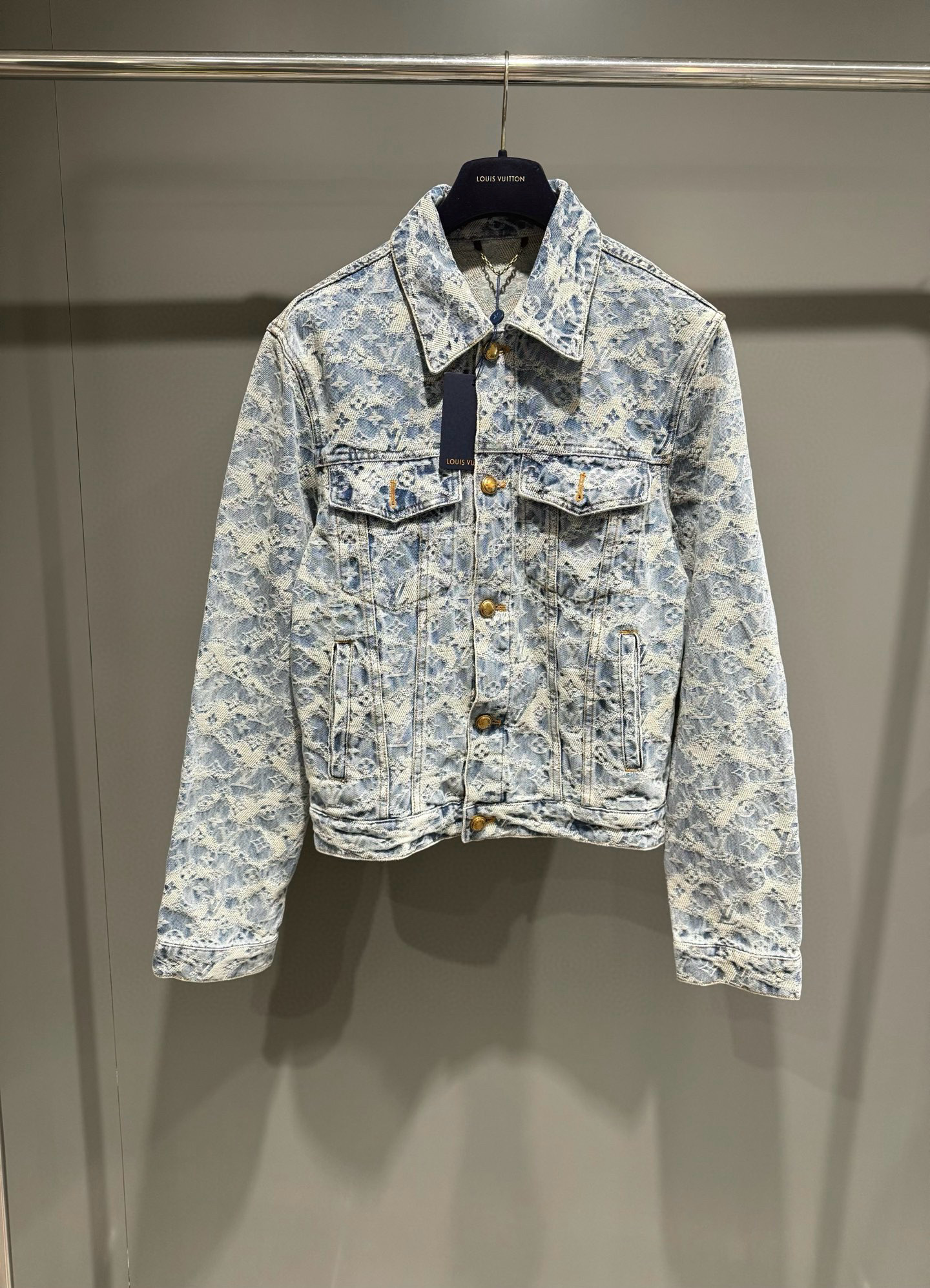 Louis Vuitton 루이비통 x NIGO 25FW 울 블렌드 집업 니트 후드 자켓 14