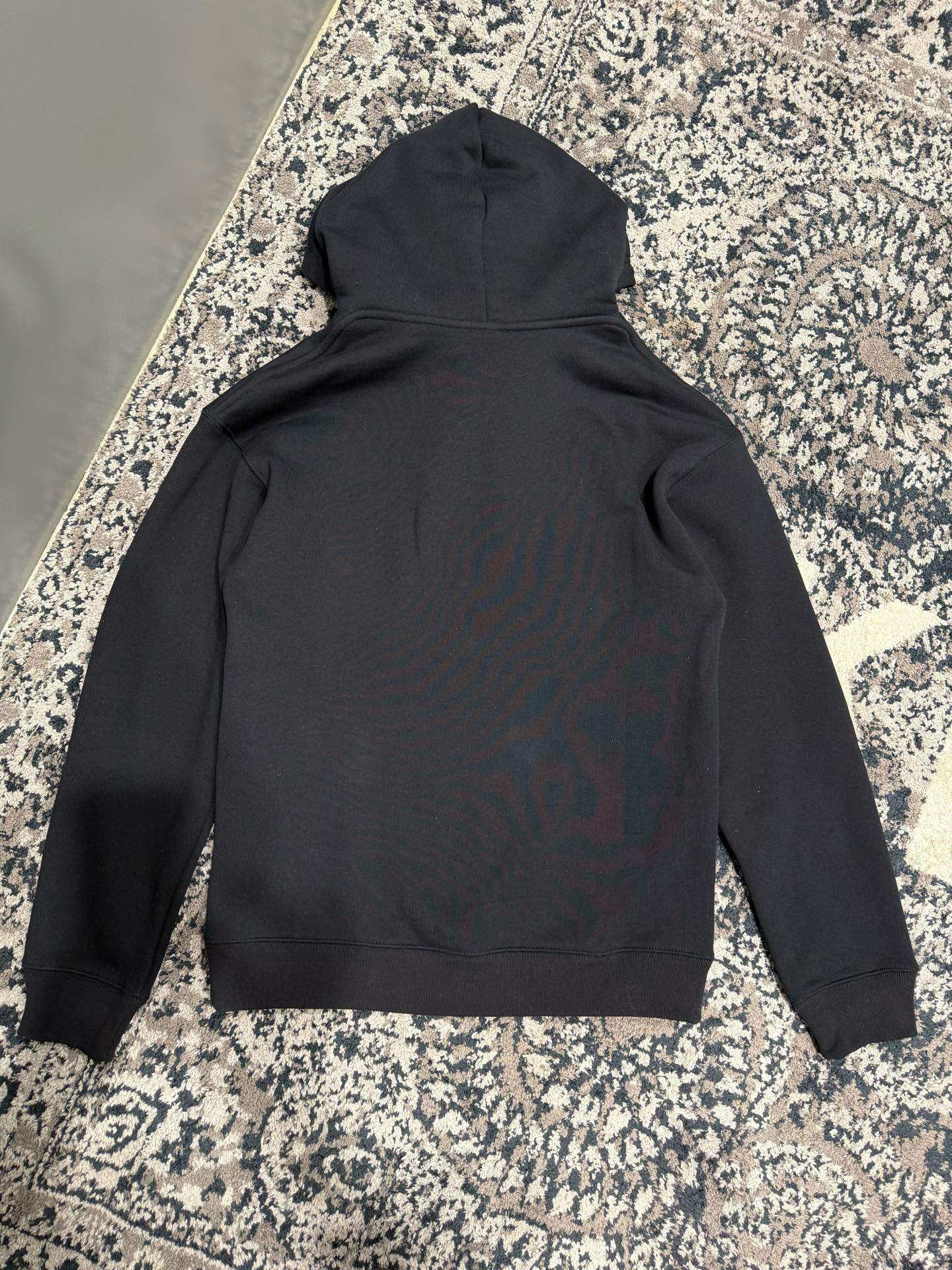 Thom Browne 톰브라운 울 블렌드 버튼 디테일 크루넥 니트 13