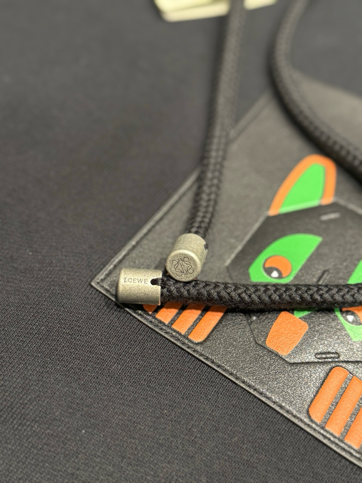 Thom Browne 톰브라운 울 블렌드 버튼 디테일 크루넥 니트 16