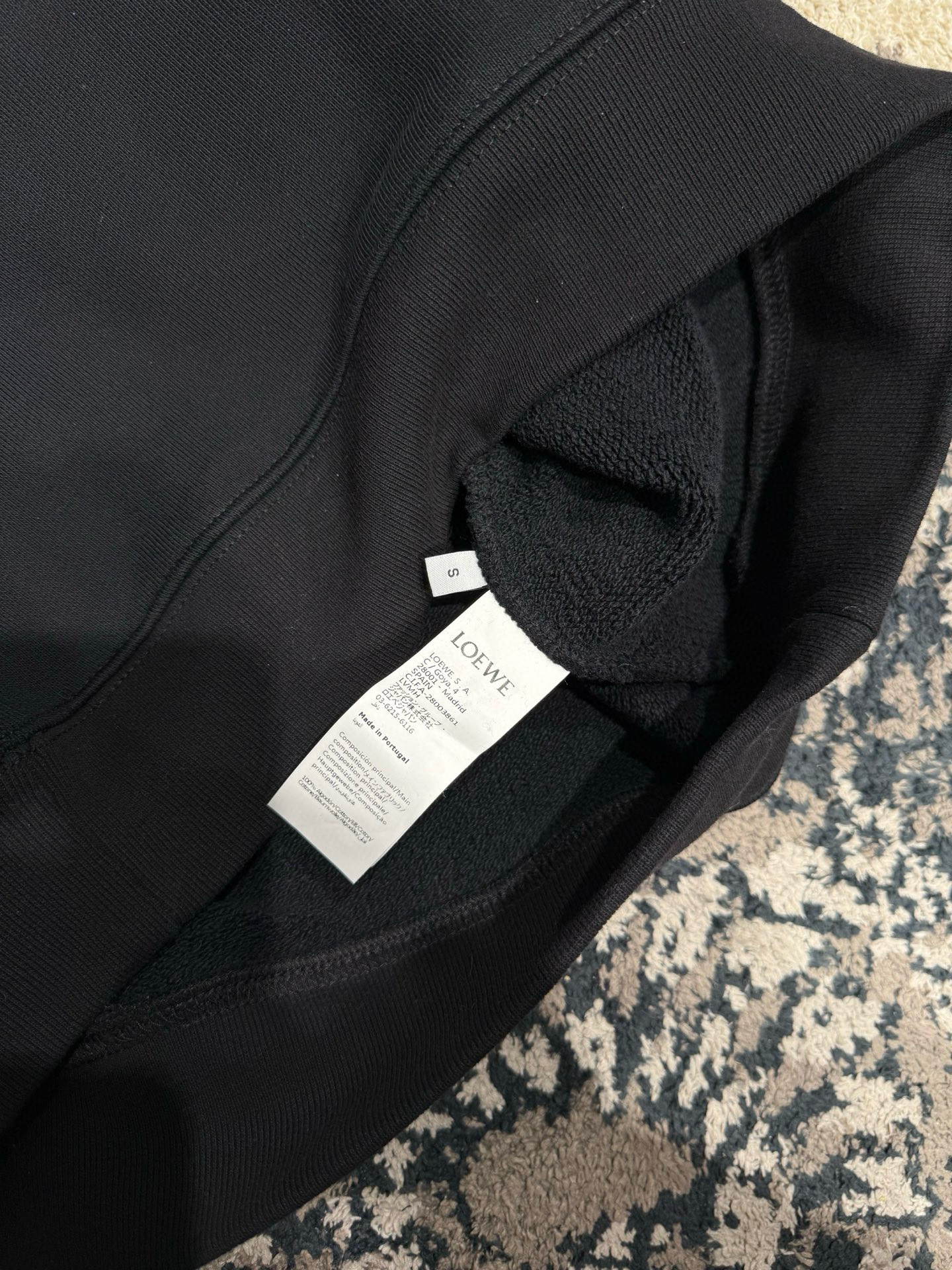 Thom Browne 톰브라운 울 블렌드 버튼 디테일 크루넥 니트 18