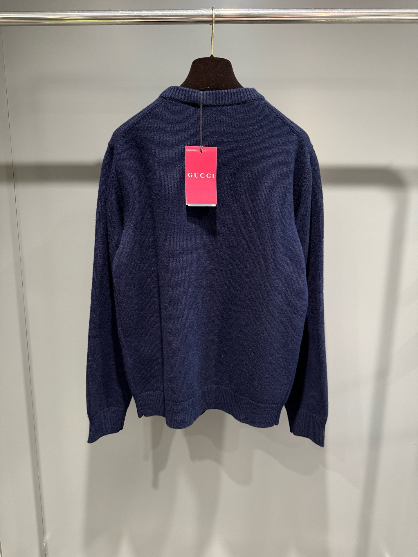 Thom Browne 톰브라운 울 블렌드 버튼 디테일 크루넥 니트 5