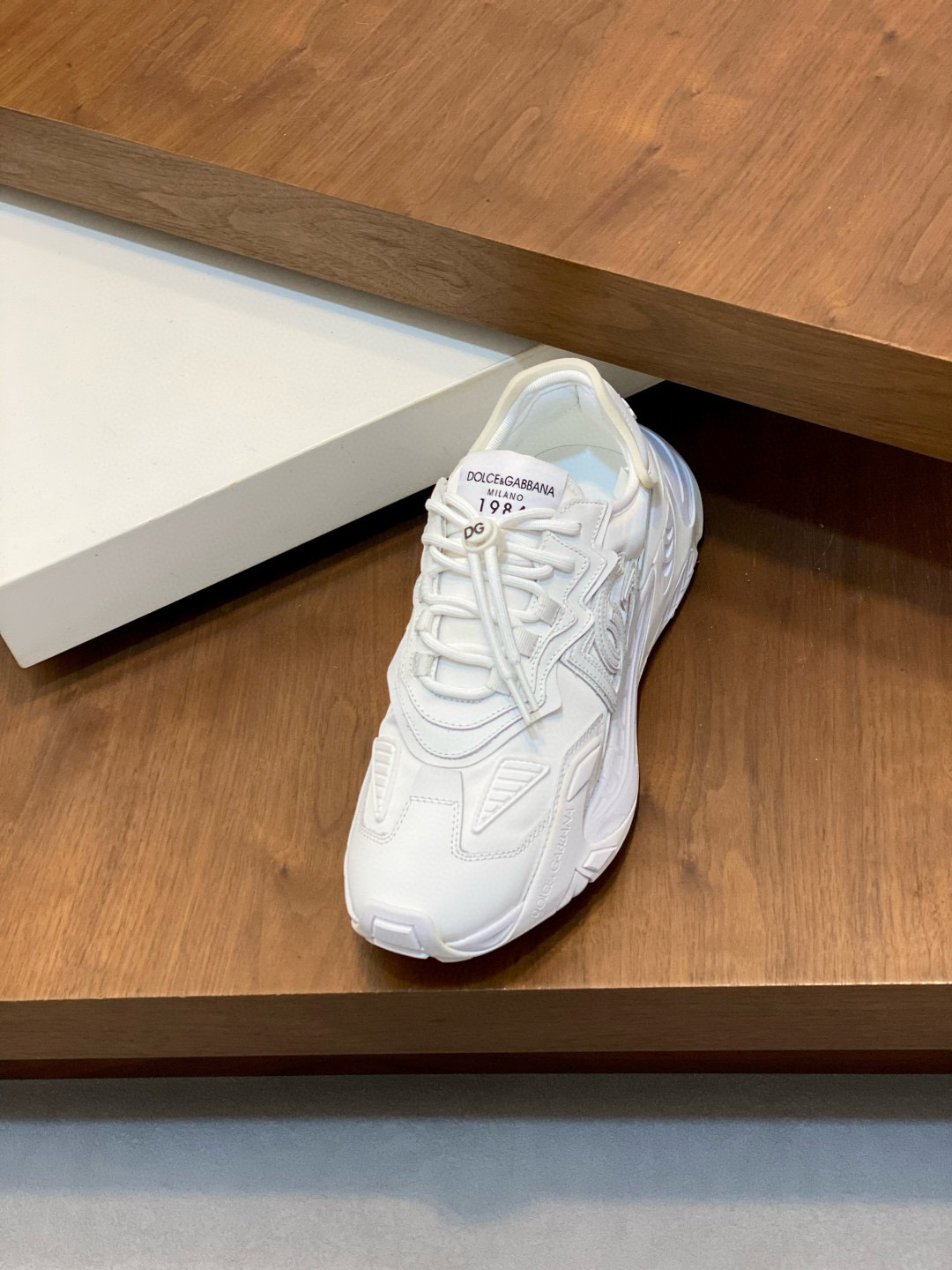 Dolce & Gabbana 돌체앤가바나 DG Cushion 남성 스니커즈 (화이트 & 블랙 믹스 디자인) 6