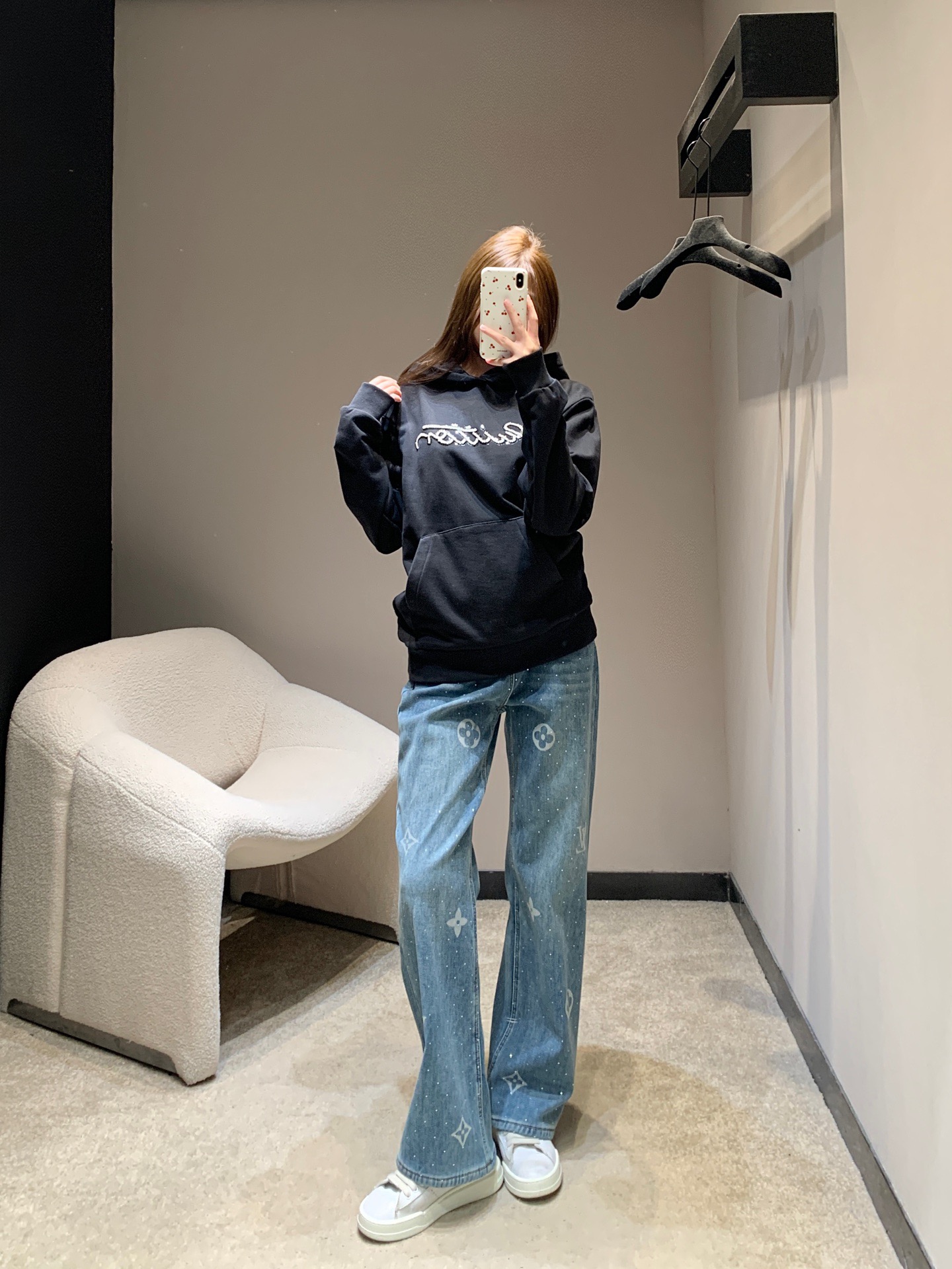 Louis Vuitton 루이비통 진주 자수 로고 후드 티셔츠 4