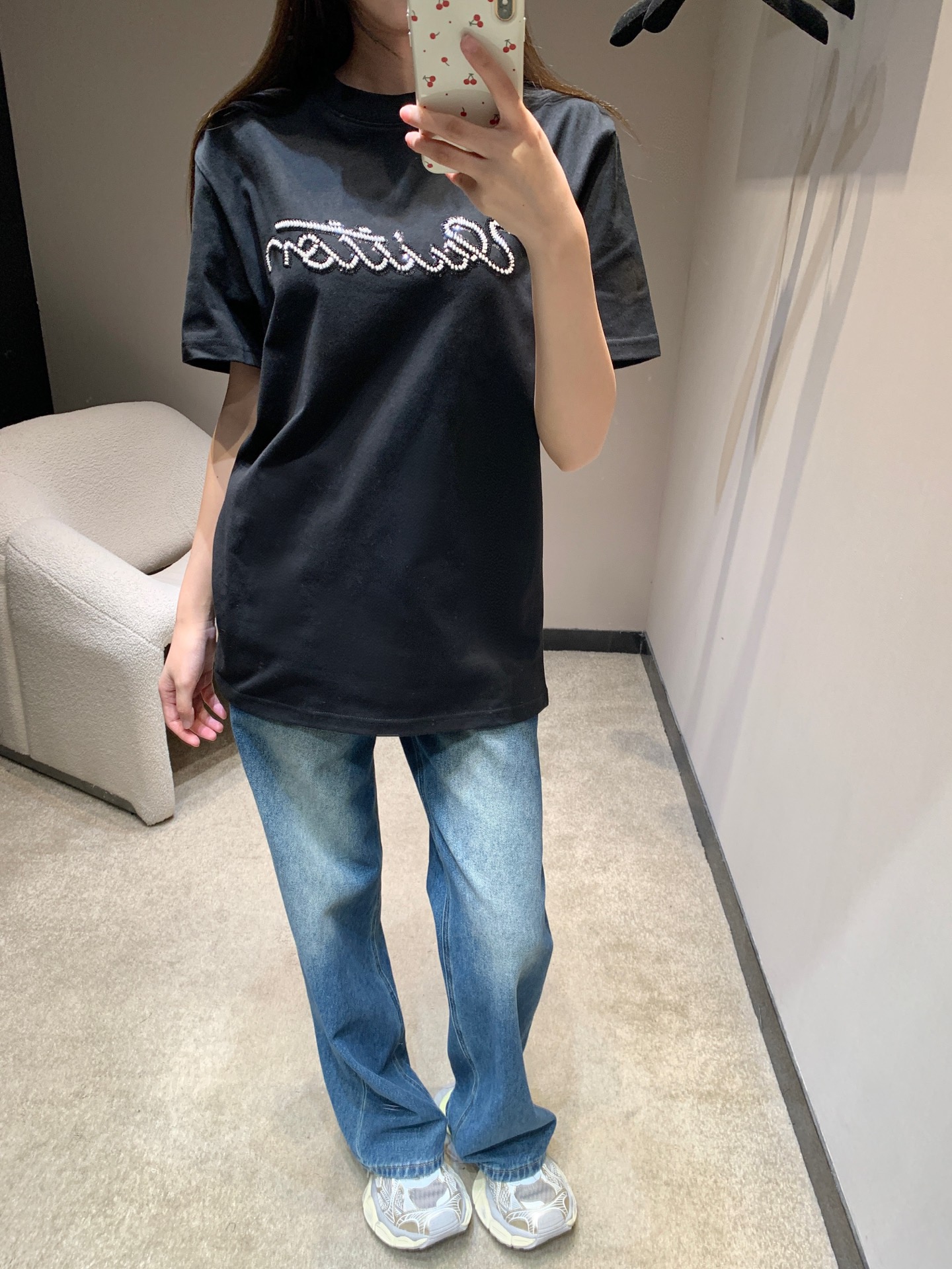 Louis Vuitton 루이비통 루이 비통 진주 장식 로고 반팔 티셔츠 2