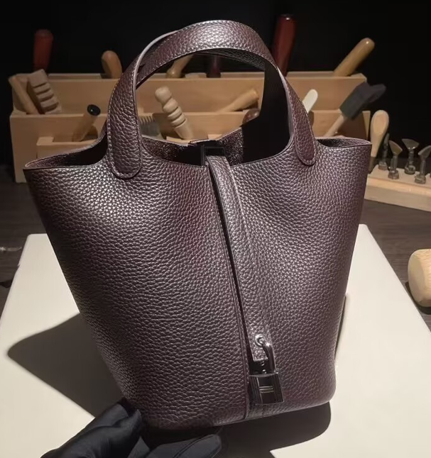 Hermes 에르메스 피코틴 락 18 클망스가죽 에벤(Ebene)&다크브론즈 실버버클 18cm
