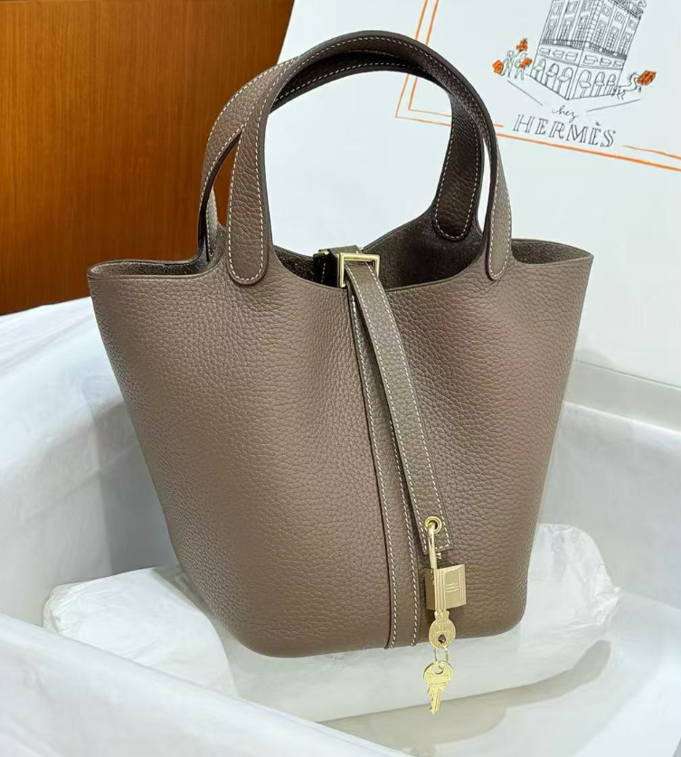 Hermes 에르메스 피코틴 락 18 클망스가죽 에토프 골드버클 18cm
