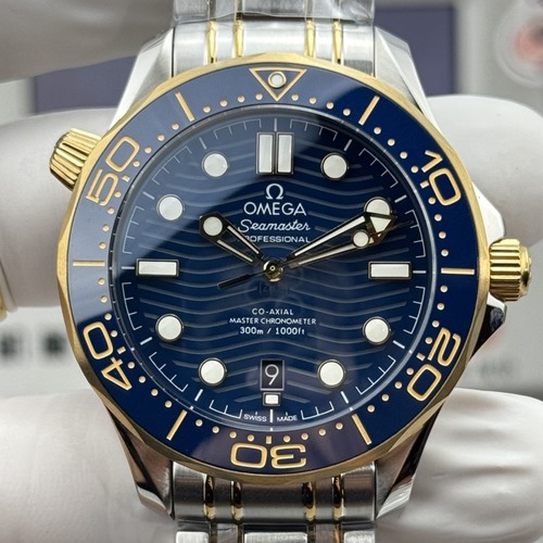 OMEGA Seamaster Diver 300M Black Dial 오메가 씨마스터 다이버 300M 옐로우골드 블루 다이얼 42mm