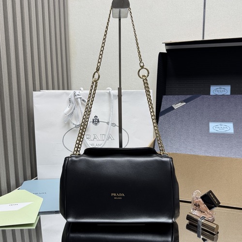 PRADA Tumulte Nappa Leather Shoulder Bag 프라다 투물테 나파 가죽 숄더백 블랙 1BD395 24cm