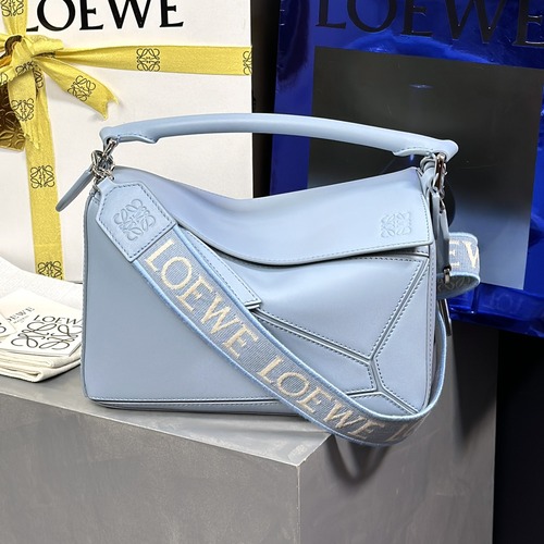 LOEWE Puzzle Small Bag 로에베 퍼즐 스몰 백 230725 스카이블루 스무스 카프스킨 24cm