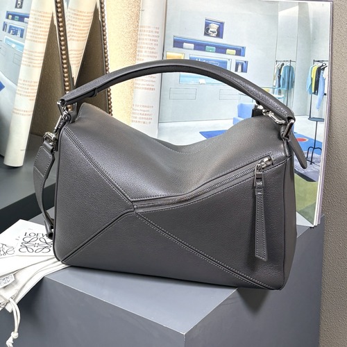 LOEWE Puzzle Large Bag 로에베 퍼즐 라지 백 250221 그레이 그레인드 카프스킨 33cm